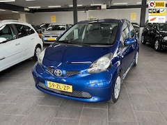 Toyota Aygo - 1.0-12V + 5-deurs elektrische pakket 136dzkm nap Apk 09-04-2026