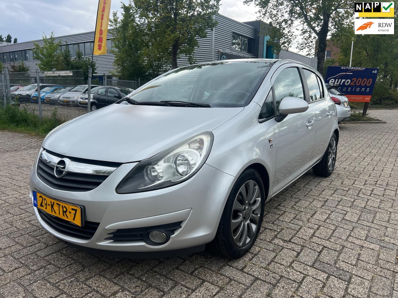 Opel Corsa - 1.4-16V '111' Edition - 5 Deurs - Airco - Nieuwe Apk - AutoWereld.nl