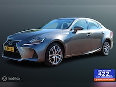 Lexus IS - 300h Hybrid Business Line Pro, Navi, Stoelverwarming, Full Led, Pdc voor + achter + camera