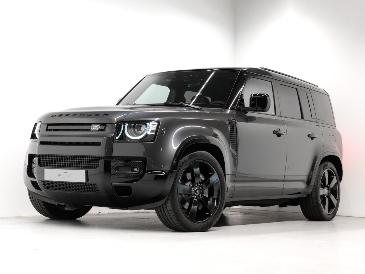 Land Rover Defender 110 - 2.0 P300e 110 X-Dynamic HSE 2.0 P300e 110 X-Dynamic HSE - AutoWereld.nl