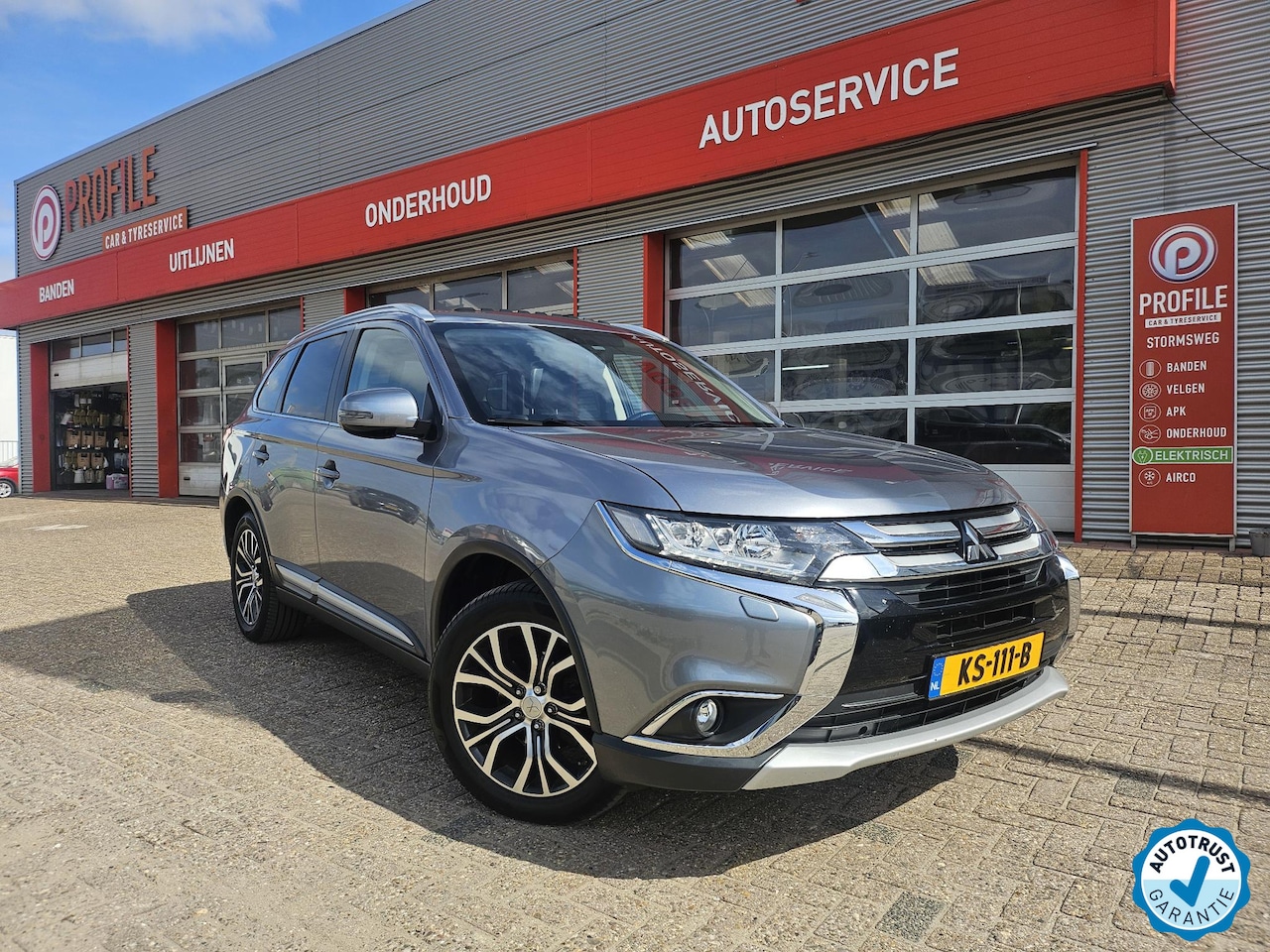 Mitsubishi Outlander - 2.0 Instyle 7p! - AutoWereld.nl