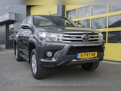 Toyota HiLux - 2.4 D-4D-F Xtra Cab Professional