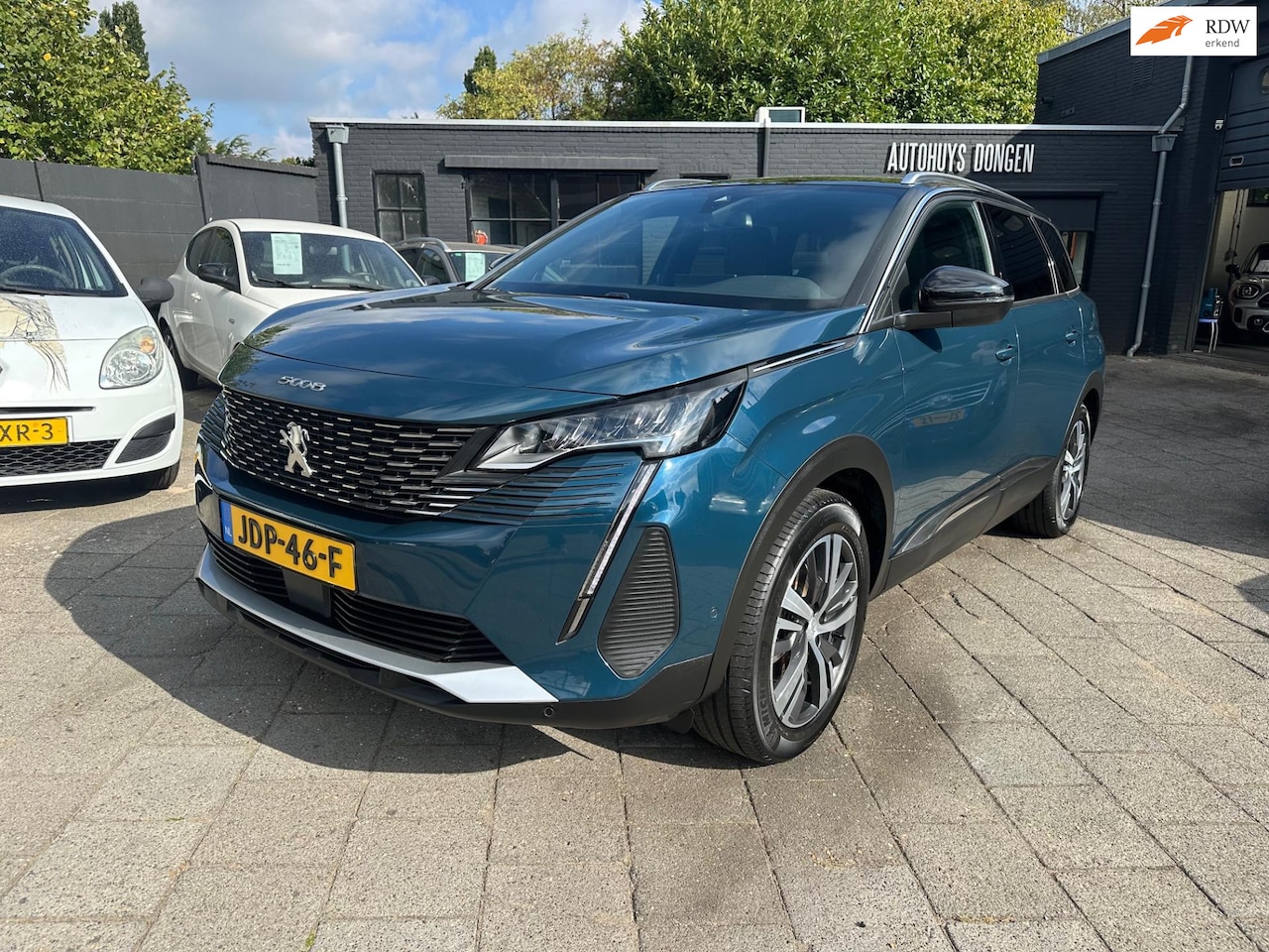 Peugeot 5008 - 1.2 Hybrid (145pk) Aut! 7-Persoons! Key-Less! Navi! 360 Camera! - AutoWereld.nl
