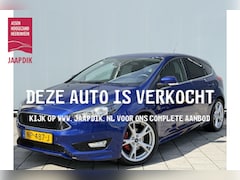 Ford Focus - BWJ 2016 | 1.0 126PK ST-LINE TITANIUM | CLIMA | NAVI | TREKHAAK | CRUISE | SPOILER PAKKET
