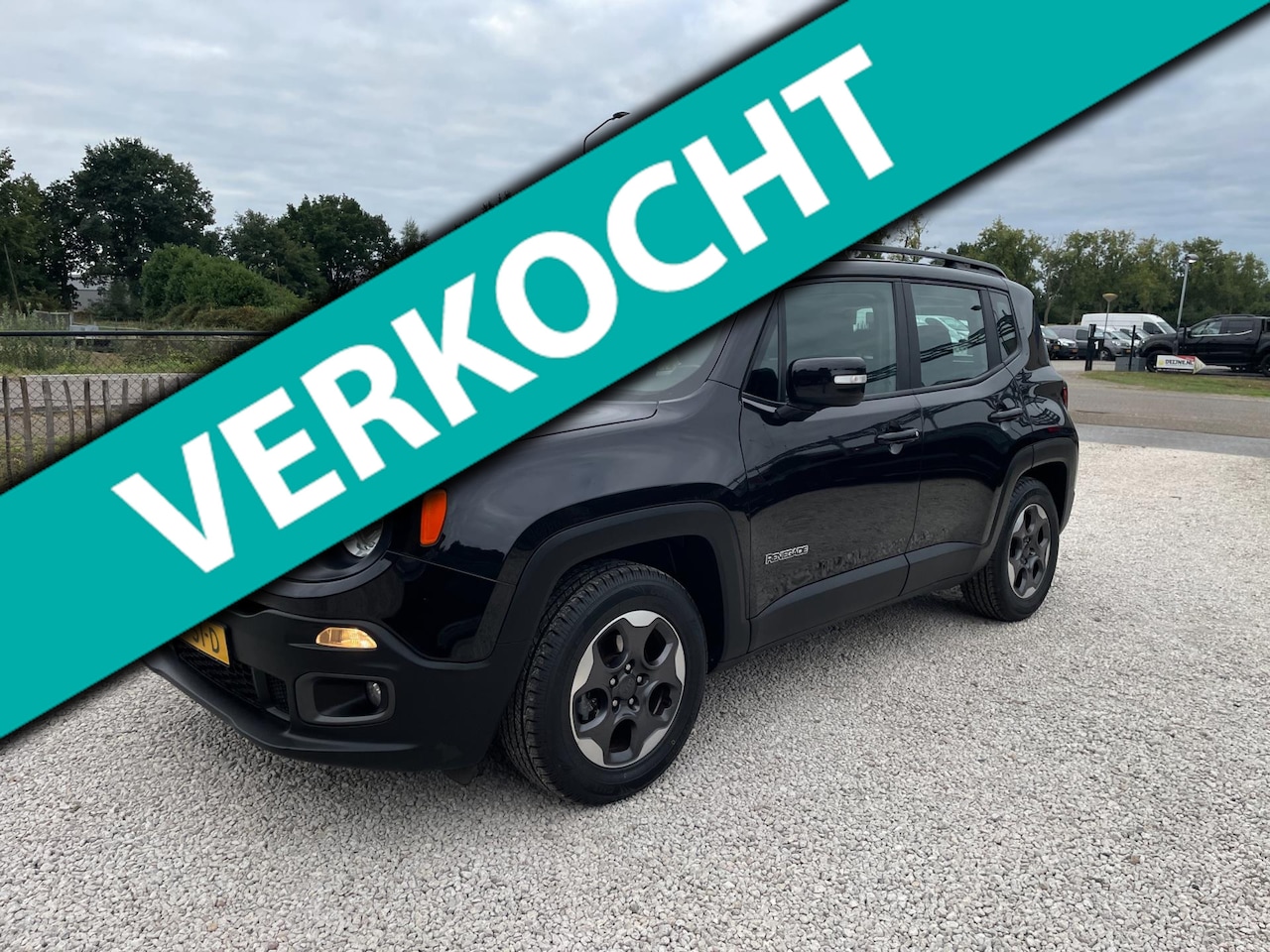 Jeep Renegade - 1.4T 140pk automaat Limited Apple carplay, Stoelverw, Keyless - AutoWereld.nl