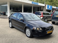 Volvo S40 - 2.4 140pk Aut Elan