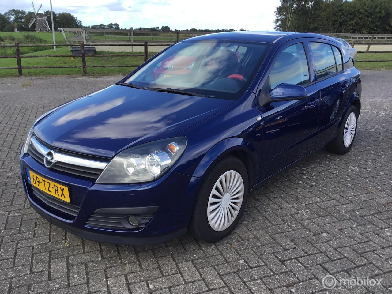 Opel Astra - 1.6 Cosmo Rijd goed - AutoWereld.nl