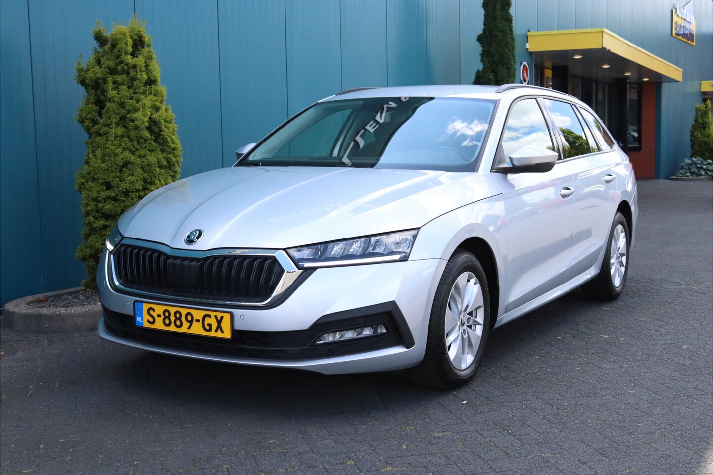 Skoda Octavia Combi - 1.0 TSI Ambition CARPLAY|DIGI.DASHB|CRUISE|NAV|CLIMA|PDC|LMV - AutoWereld.nl