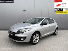 Renault Mégane - 1.4 TCe Bose|NAP|Camera|PDC|Keyless|Airco