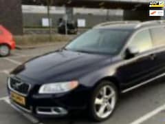 Volvo V70 - 2.4 D5*Goed Onderhouden*Xenon*Navigatie*Leer