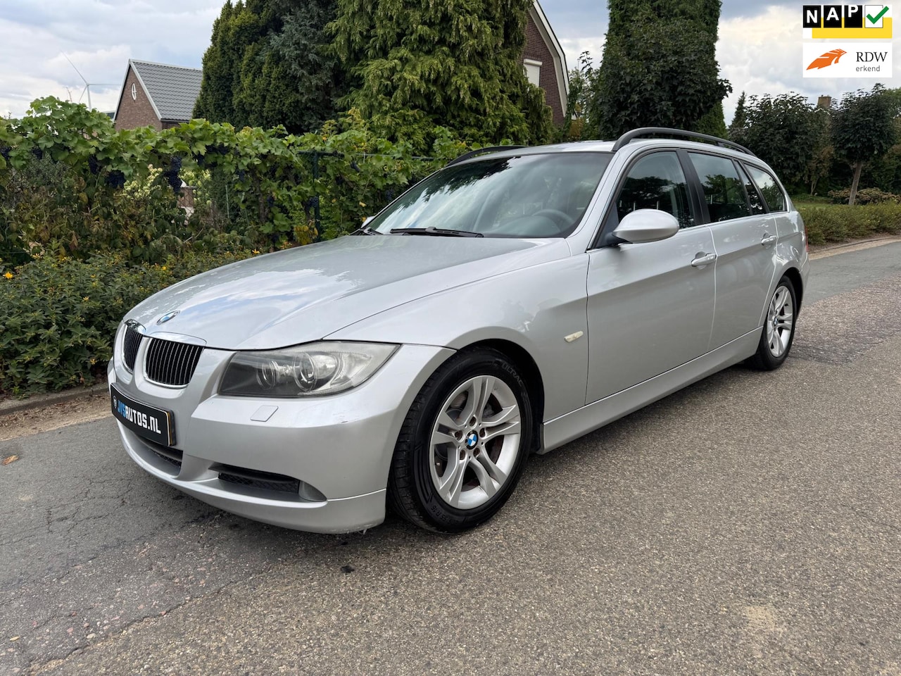 BMW 3-serie Touring - 325i Executive AIRCO / CRUISE / AUTOMAAT / APK 8-2026 - AutoWereld.nl