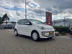 Volkswagen Up! - 1.0 groove up BlueMotion | Airco | parkeersensor | Cruise Control | Stoelverwarming