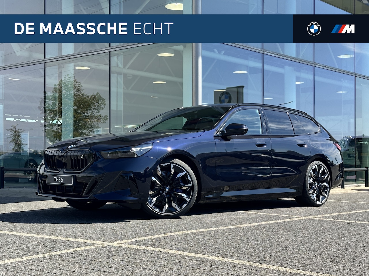 BMW i5 Touring - eDrive40 M Sport / Panoramadak / Trekhaak / Bowers & Wilkins / Adaptieve LED / Stoelventil - AutoWereld.nl