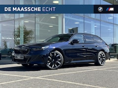 BMW i5 Touring - eDrive40 M Sport / Panoramadak / Trekhaak / Bowers & Wilkins / Adaptieve LED / Stoelventil