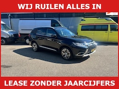 Mitsubishi Outlander - van