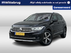 Volkswagen Tiguan - 1.5 TSI Elegance 150pk DSG / Digitaal dashboard / Navigatie / Camera / Parkeersensoren V+A