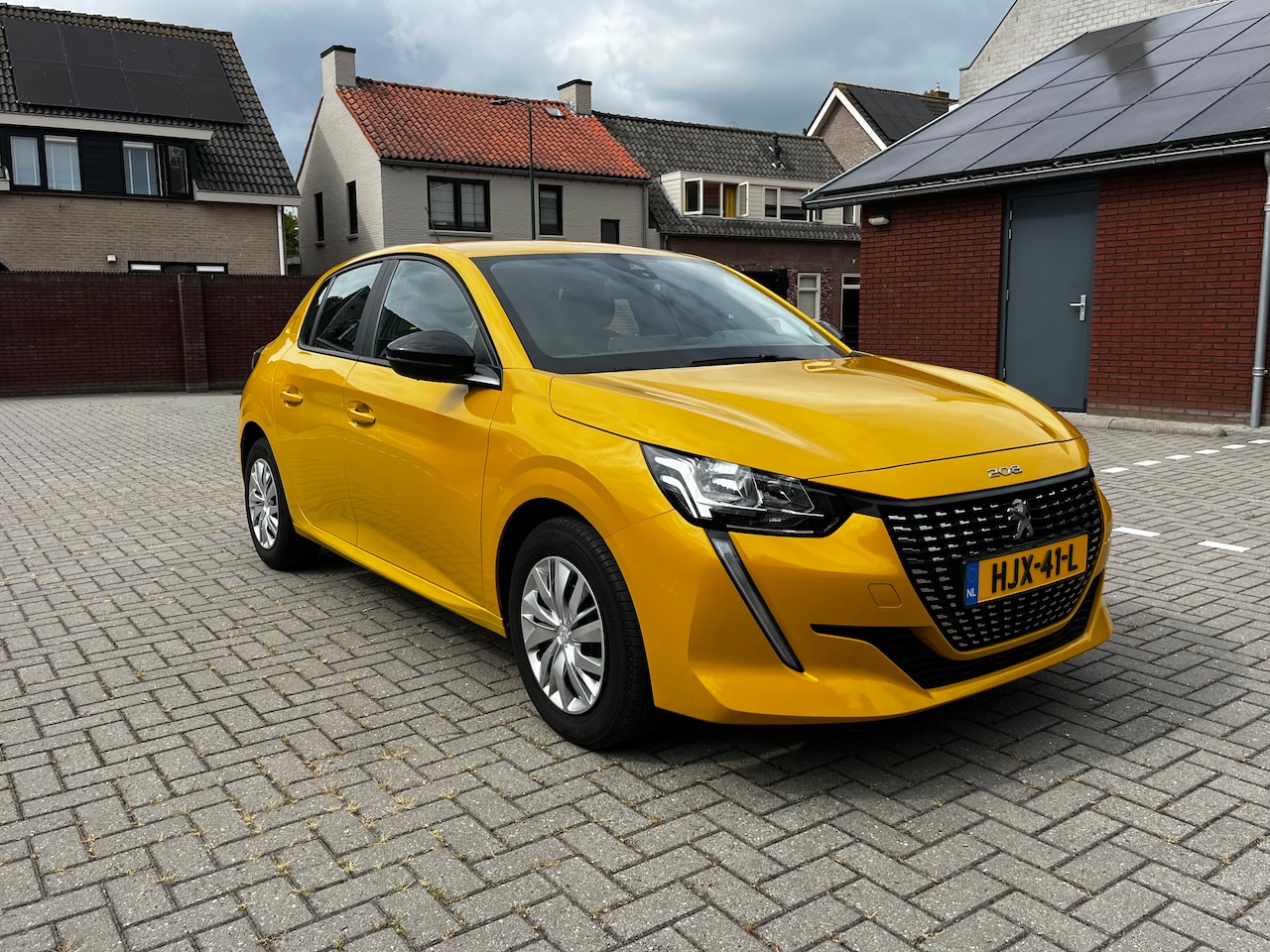 Peugeot 208 - 1.2 PureTech Active Apple CarPlay en USB-aansluiting inbegrepen - AutoWereld.nl