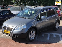 Suzuki SX4 - 1.6 Comfort / FIAT SEDICI = ZELFDE AUTO ALS SX4