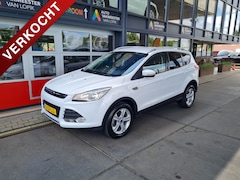 Ford Kuga - 1.6 T 110KW Trekhaak 2000 kg All-in prijs + 6 mnd garantie