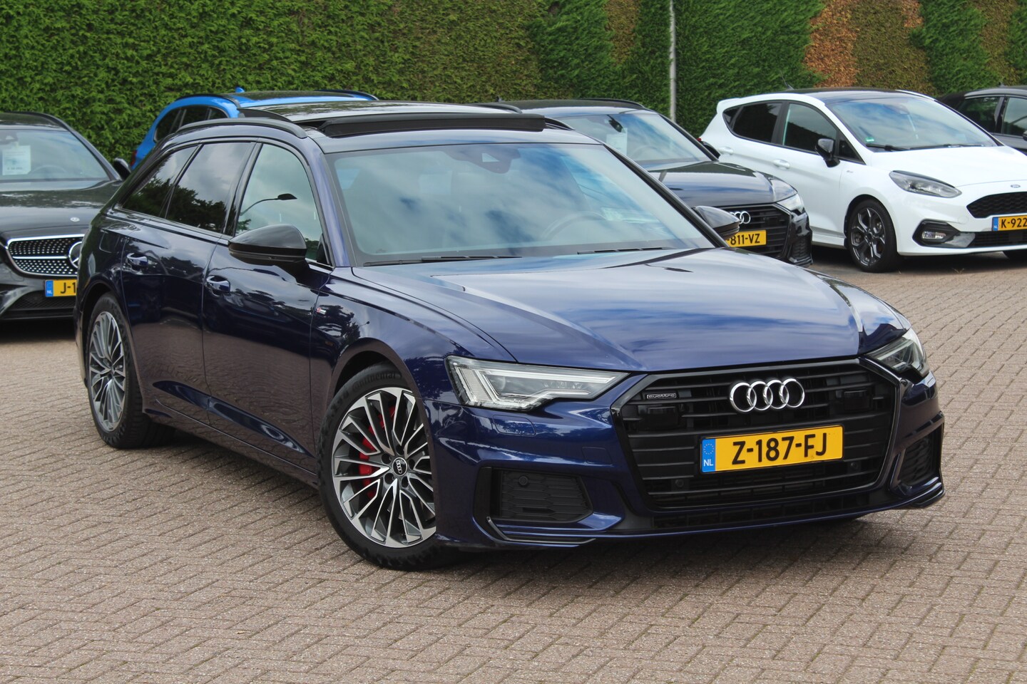 Audi A6 Avant - 55 TFSI e quattro Competition / Trekhaak / Panoramadak / Camera / Head-up / Keyless / 20'' - AutoWereld.nl