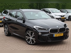 BMW X2 - sDrive20i High Exe. M Sport / Camera / Leder / Head-up / 20'' / Navi. Proff / Stoelverwarm
