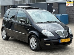 Lancia Musa - 1.4-16V AUTOMAAT PANO LEER CRUIS AIRCO PDC TREKHAAK NAP APK