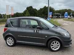 Peugeot 1007 - 1.6-16V Sporty