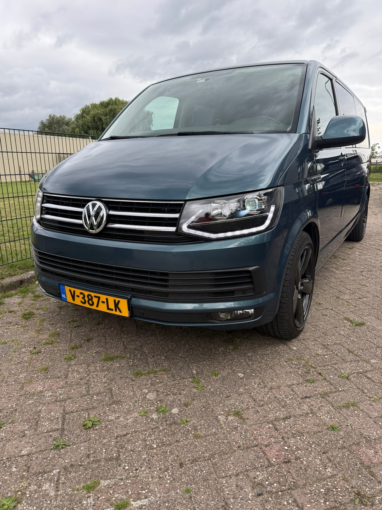 Volkswagen Transporter - 2.0 TDI L2H1 DC Caravelle , dubbele cabine, 150 PK,DSG, - AutoWereld.nl