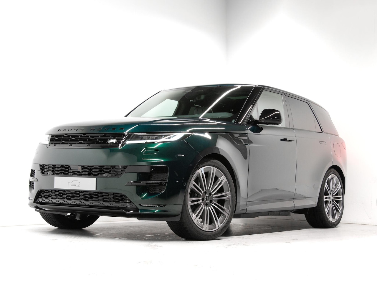 Land Rover Range Rover Sport - 3.0 P460e British Racing Green SV optioneel 24" Urban velgen - AutoWereld.nl