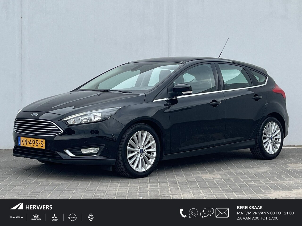Ford Focus - 1.0 Titanium / Navigatie full map / Cruise- en Climate Control / Parkeersensoren voor en a - AutoWereld.nl