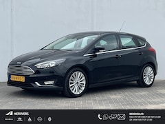 Ford Focus - 1.0 Titanium / Navigatie full map / Cruise- en Climate Control / Parkeersensoren voor en a