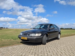 Saab 900 - 2.0 .