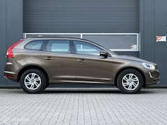 Volvo XC60 - 2.0 D3 FWD Polar Navi/Winterline/Unieke KMs/Dealerauto