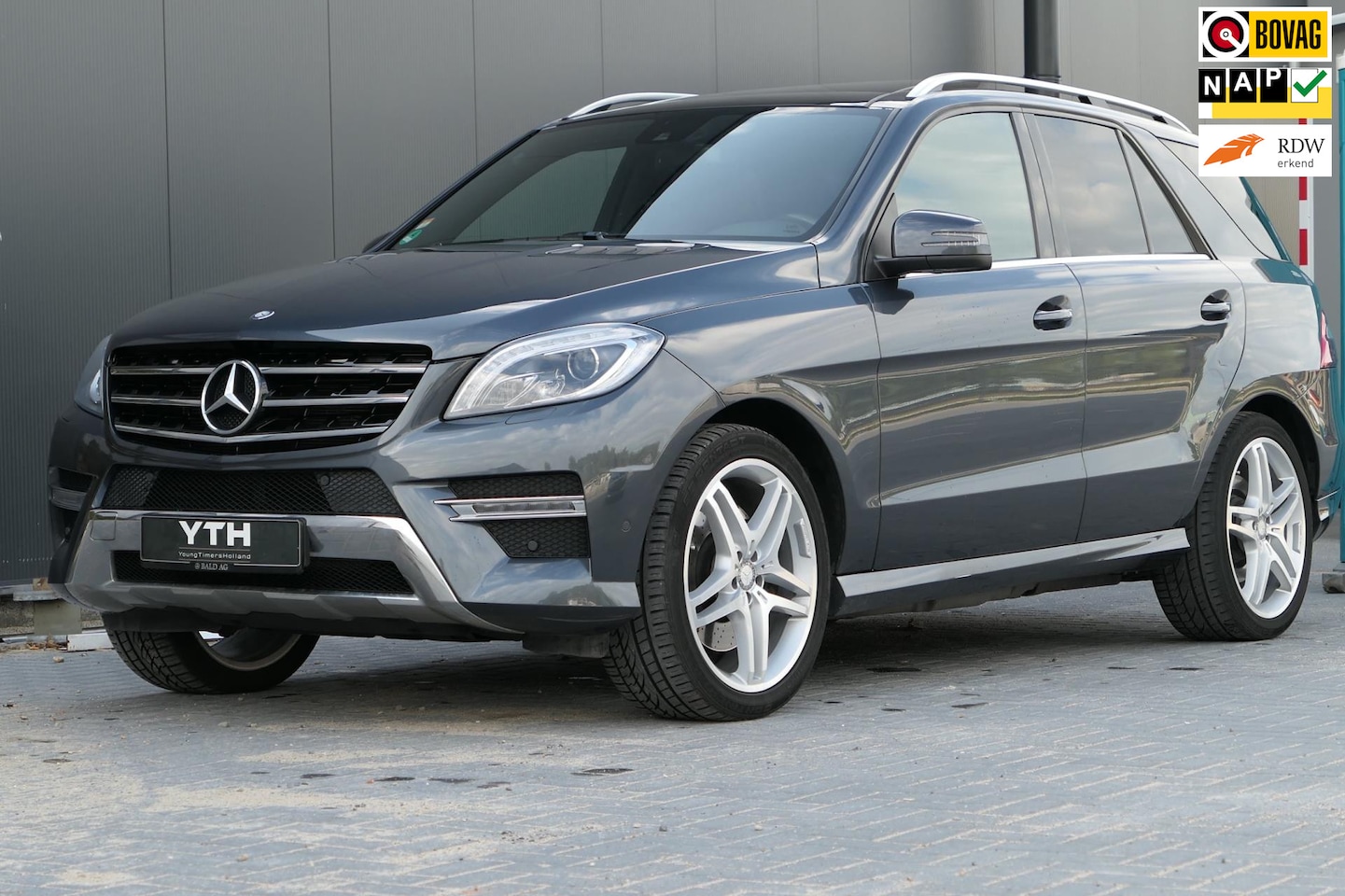 Mercedes-Benz M-klasse - 500 ML AMG V8 408pk Panodak LED Navi Luchtvering Standkachel - AutoWereld.nl