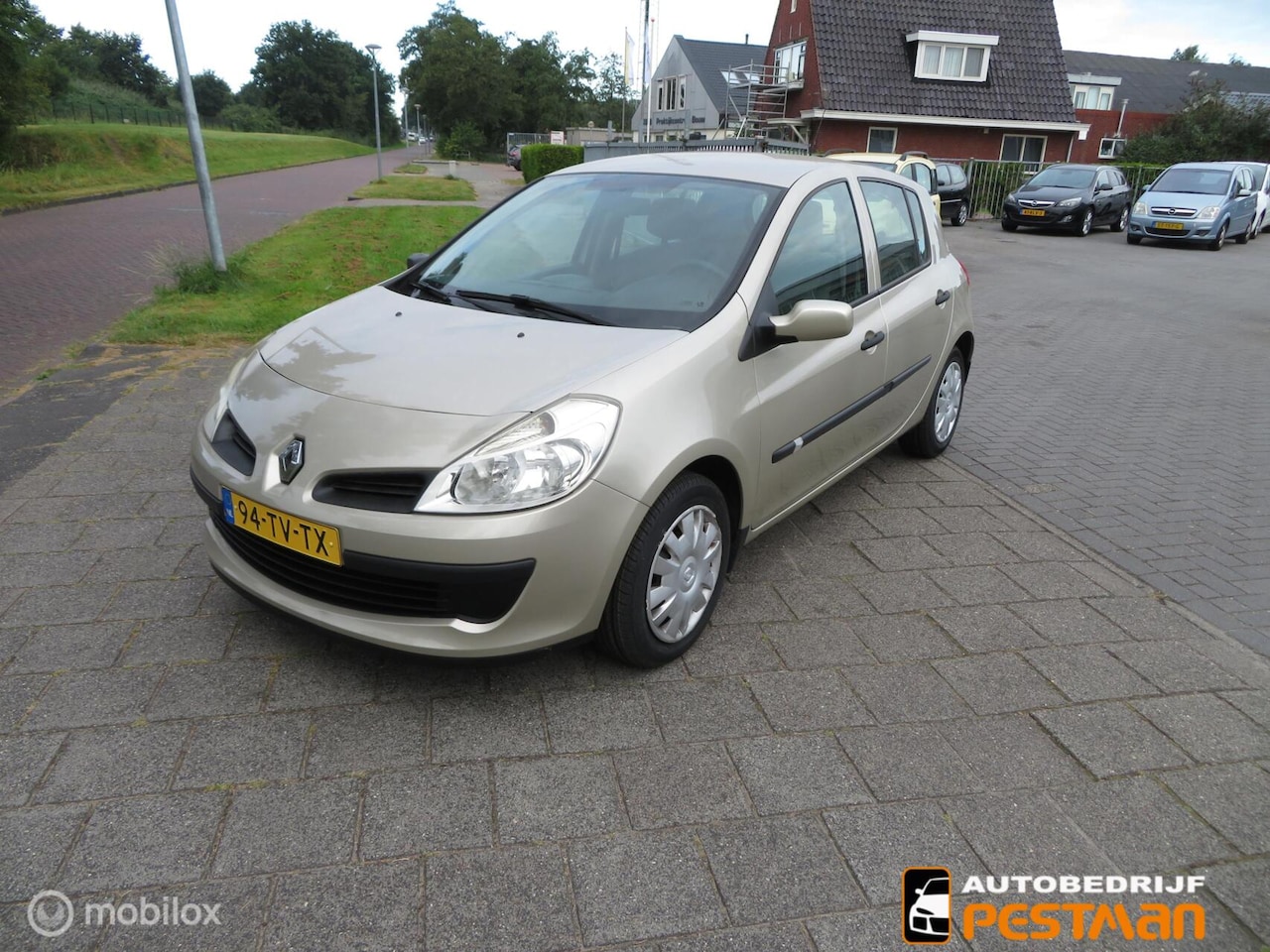 Renault Clio - 1.4-16V Expression in perfecte staat nieuwe apk - AutoWereld.nl