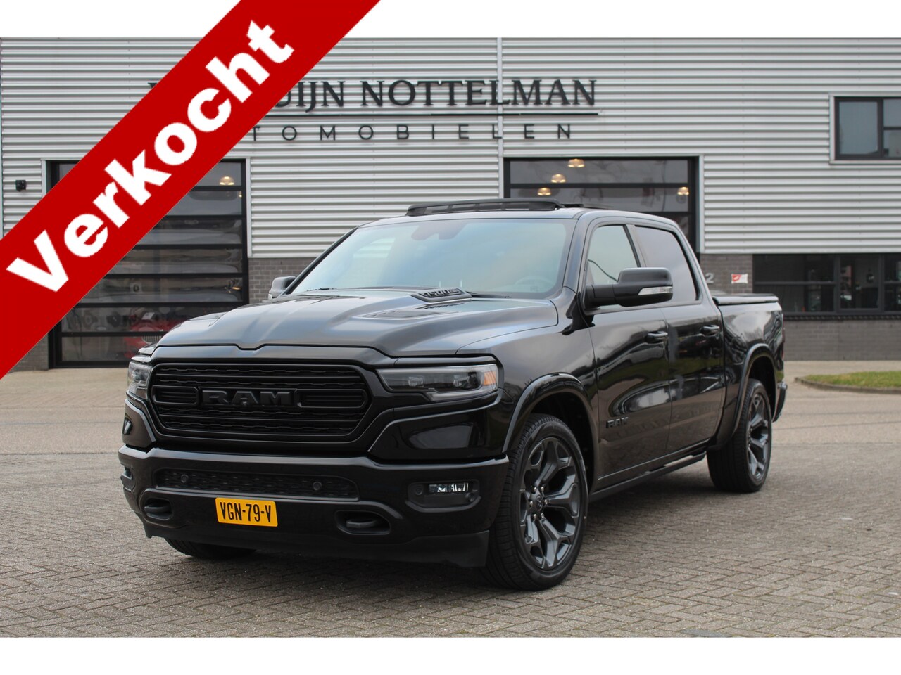 Dodge Ram 1500 - 5.7 V8 4x4 Crew Cab Limited / Excl BTW / Carplay / Panoramadak / N.A.P. - AutoWereld.nl