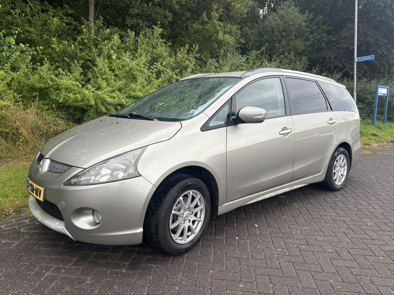 Mitsubishi Grandis - 2.4-16V InSport 2.4-16V InSport - AutoWereld.nl