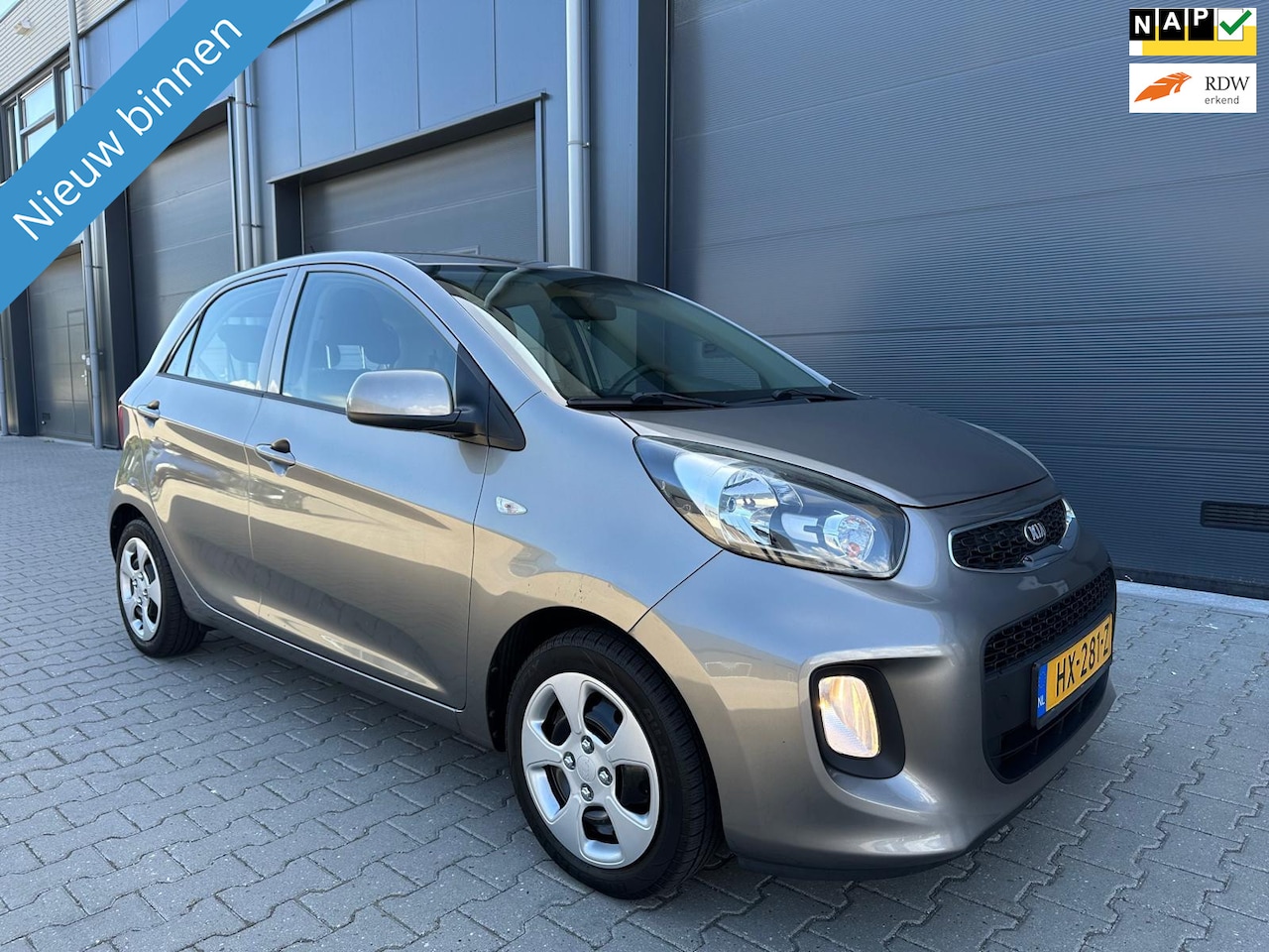 Kia Picanto - 1.0 CVVT Comfortline|5-deurs|Bj016|Airco - AutoWereld.nl