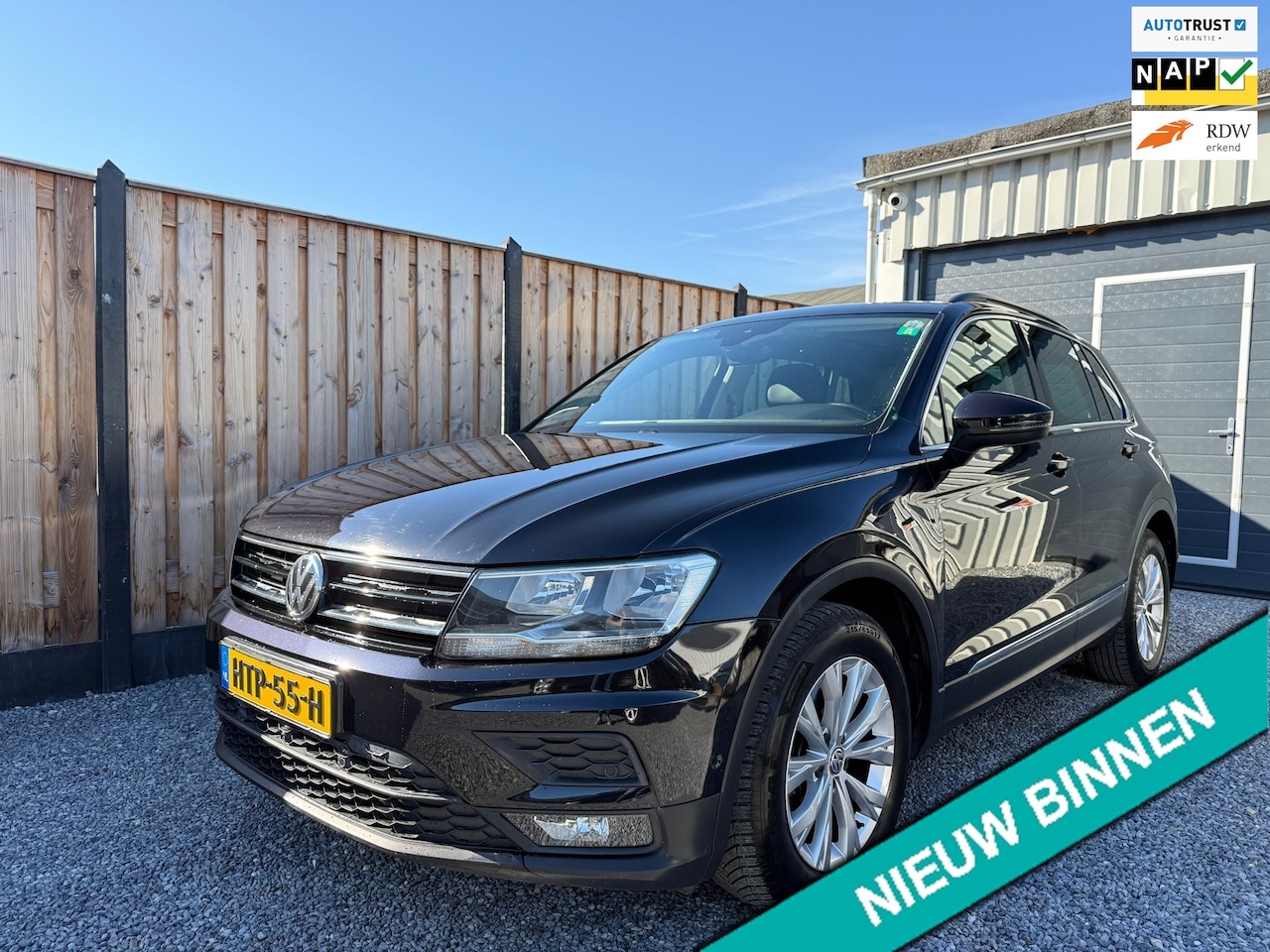 Volkswagen Tiguan - 1.5 TSI ACT Comfortline Business Pano|ACC - AutoWereld.nl