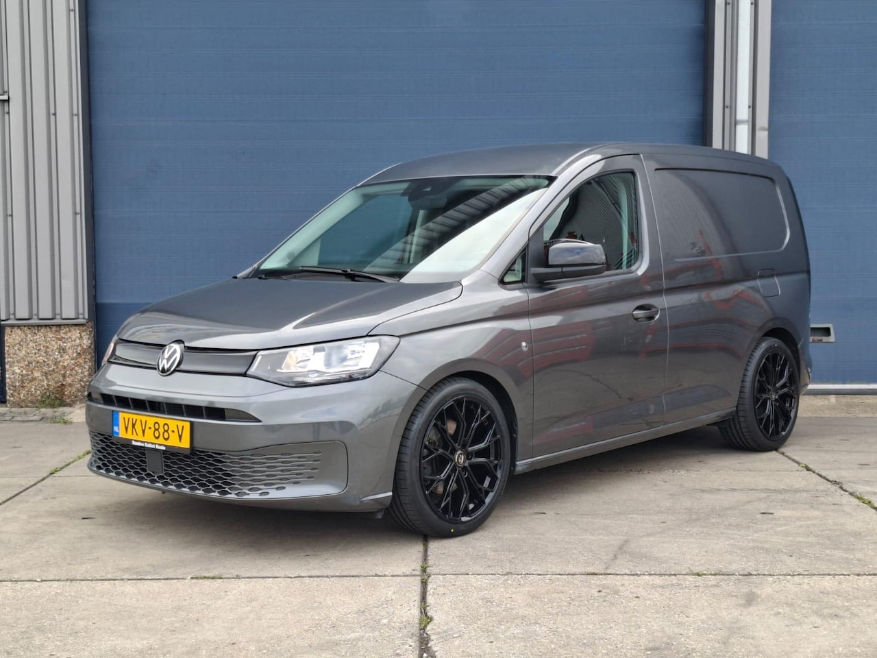 Volkswagen Caddy Cargo - 2.0 TDI Style AUTOMAAT / CARPLAY / TREKHAAK / EURO 6 / N.A.P - AutoWereld.nl