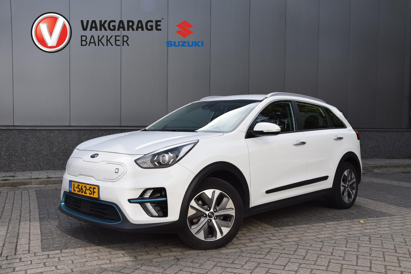 Kia e-Niro - DynamicLine 64 kWh | Dealer onderhouden | Kia-garantie | 150KW - 3 fase | - AutoWereld.nl