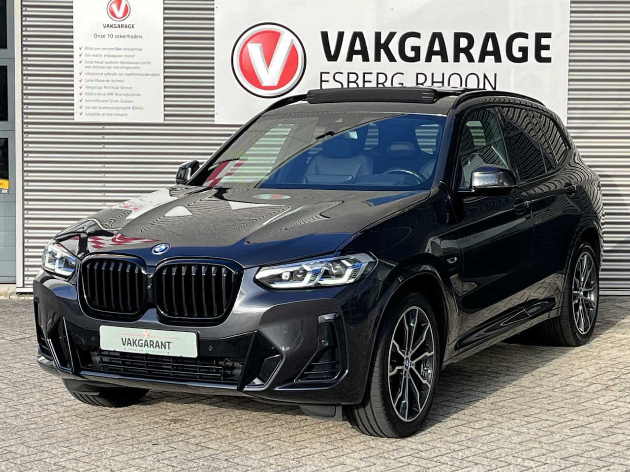 BMW X3 - xDrive30e M-SPORT High Executive SCHUIFDAK,LASER,HUD - AutoWereld.nl