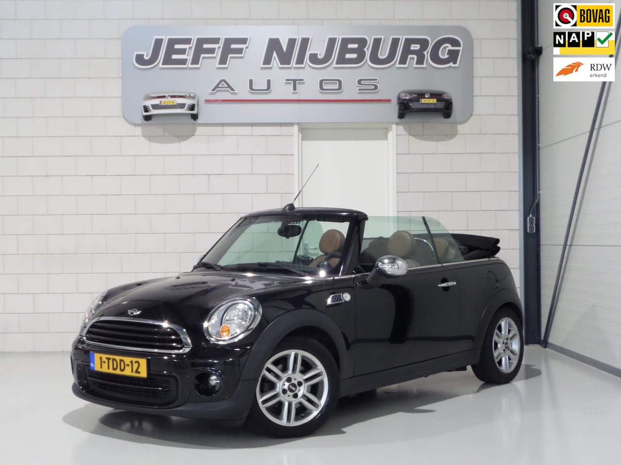 MINI Cabrio - Mini 1.6 One "Origineel NL!" Cognac-Leer Bluetooth Navigatie Stoelverwarming Cruise-contro - AutoWereld.nl
