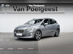 BMW 2-serie Active Tourer - 225e xDrive Panoramadak | Trekhaak | Head UP display