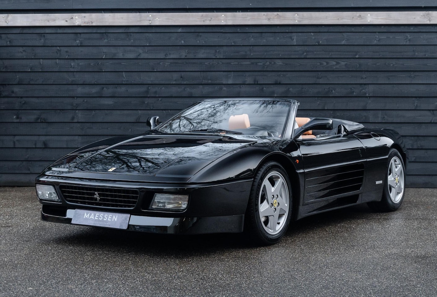 Ferrari 348 - Spider - Duitse auto - Mint Conditie - Unieke Spec - AutoWereld.nl