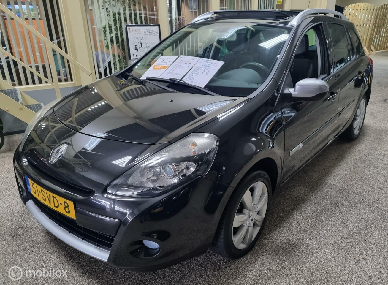 Renault Clio Estate - 1.2 TCE Night & Day Panorama dak. - AutoWereld.nl