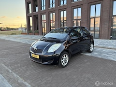 Toyota Yaris - 1.3 VVTi Luna NAP LM