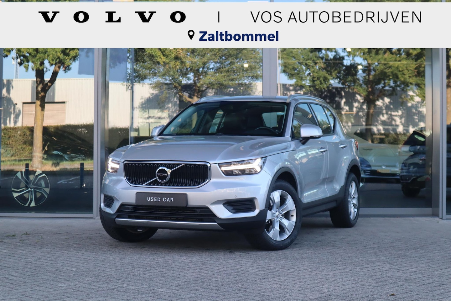 Volvo XC40 - T4 Momentum | Keyless Entry| Elektrisch bedienbare achterklep| Parkeersensoren voor + acht - AutoWereld.nl