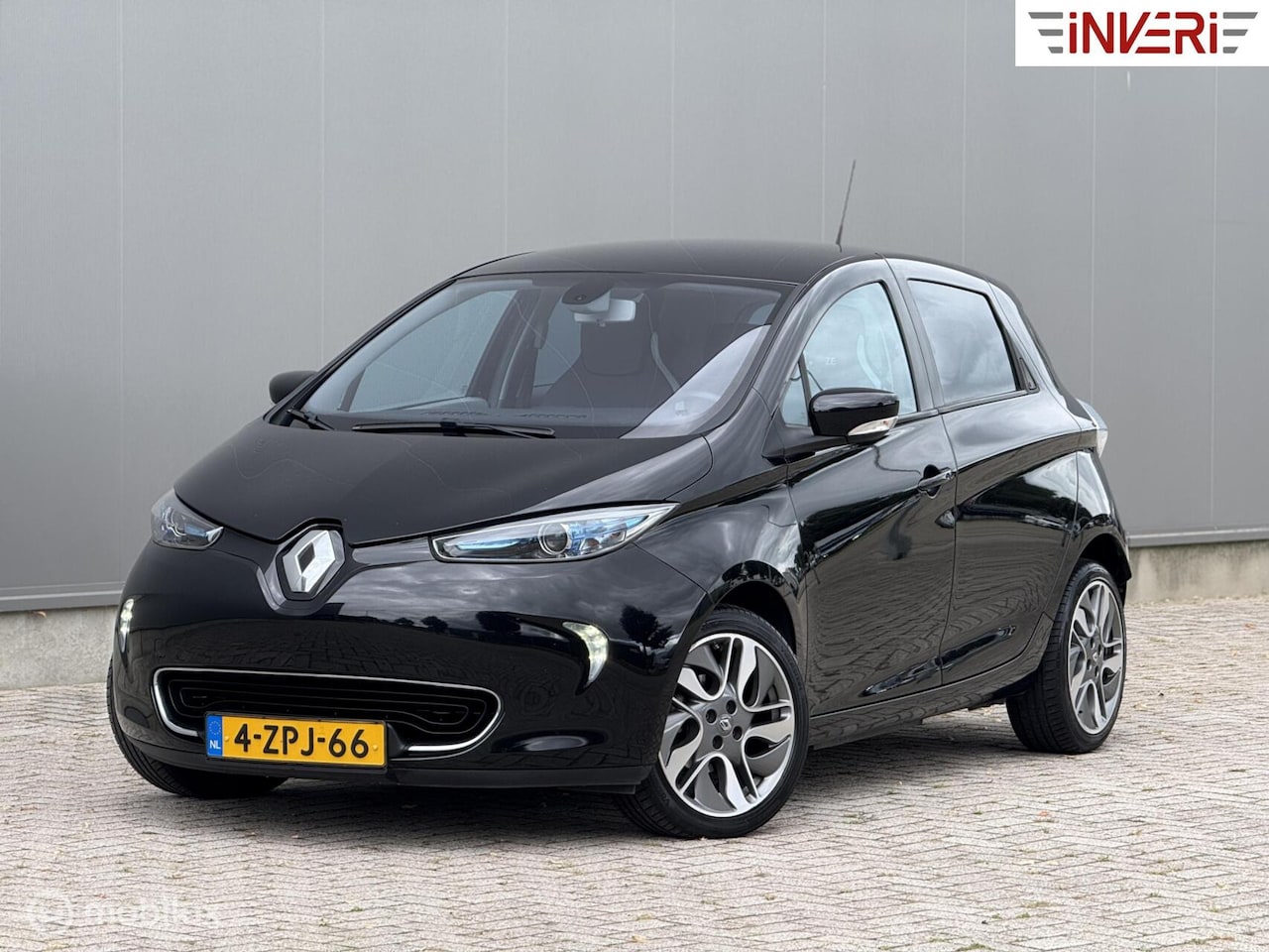 Renault Zoe - Quickcharge 22 kWh (ex Accu) | Camera | 17 Inch! - AutoWereld.nl
