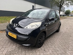 Peugeot 107 - 1.0-12V XS